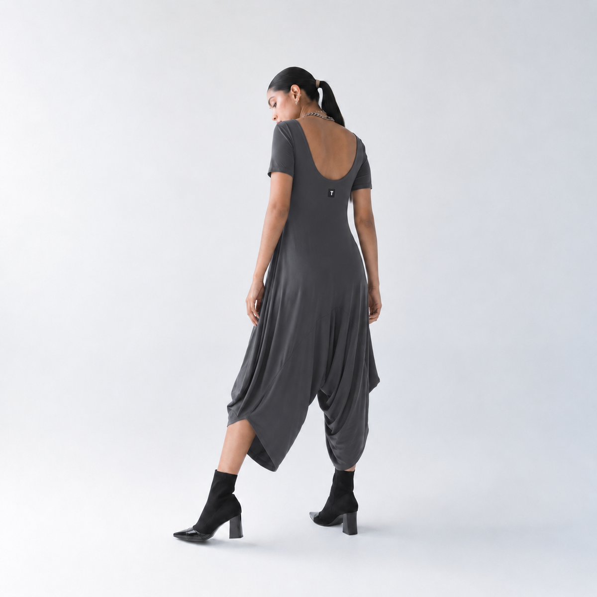 ORIGAMI JUMPSUIT SLEEVE