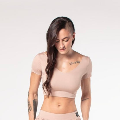 SLEEVE CROP TOP