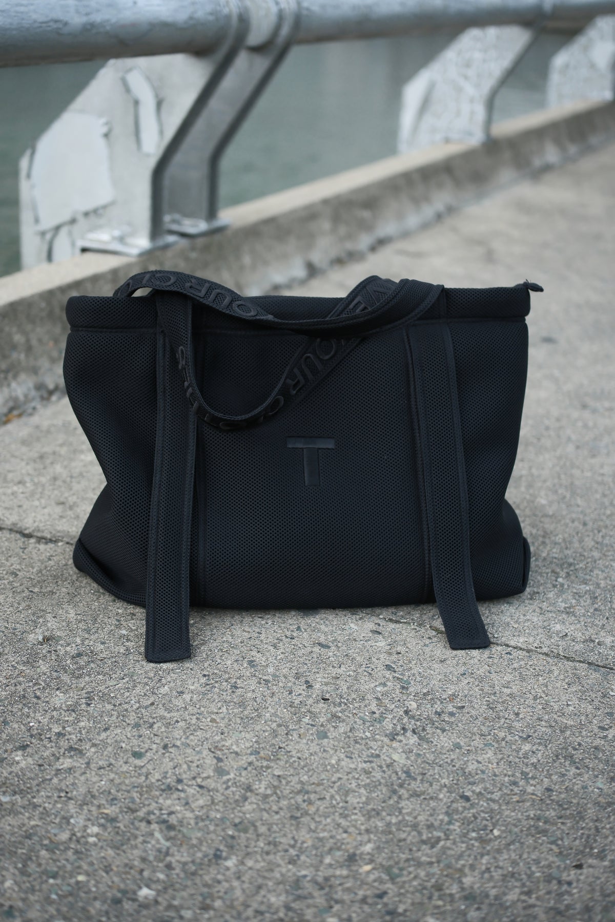 LIVE BAG